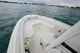 2015 Boston Whaler 220 Outrage 23 