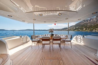 LADY YOUSRA 9 M/Y LADY YOUSRA SUNSEEKER 82 Aft Deck Dining