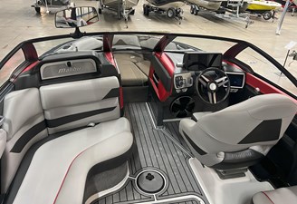 2017 Malibu Wakesetter Lsv 23 8 