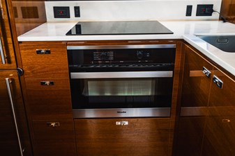 Endeavor 70 DSC06545