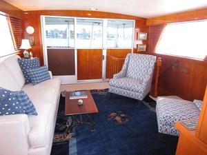 MY ALIBI 15 Salon Looking Aft 