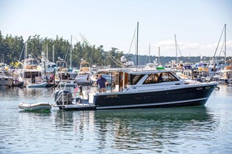 2026 Cutwater C-32 C - Jensen Beach, FL 1 2025 Cutwater 30 Coupe