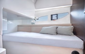 SPIRIT 31 HT INBOARD 14 