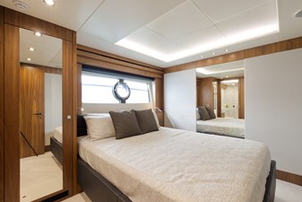 - 37 38_2018 86ft Sunseeker 86 Yacht ALEXA
