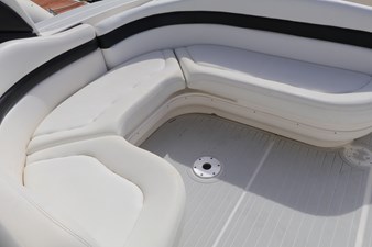 2003 Sea Ray 320 Sundancer 12 