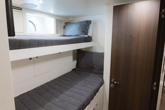 CARPE DIEM 70 Crew Cabin