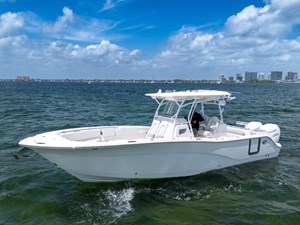 Sea Fox 328 Commander 1 32' Sea Fox _ Drone-1