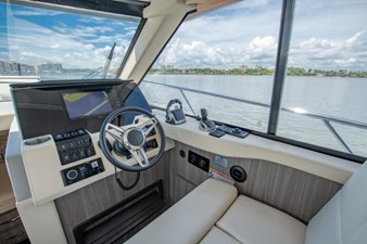 Regal 38 30 