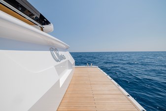 Olivia 28 M_Y OLIVIA - Beachclub 1