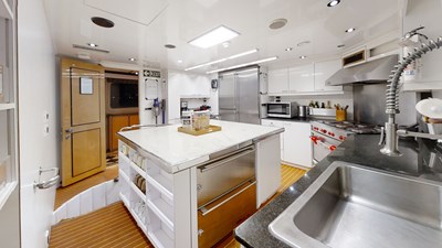 ENTOURAGE 3 MY-ENTOURAGE-2025- Galley