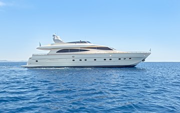 VYNO 4 Exterior