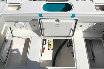 2021 Sea-Lion Center Console 18 19