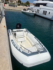 Novurania 460 DL 10 