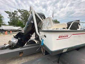 2022 Boston Whaler Montauk 17 5 