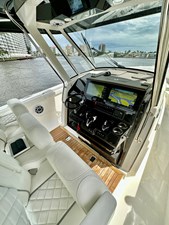 378 PURSUIT 5 6_FullSizeRender 8
