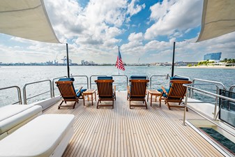 SOUTHERN BELLE 66 Boat Deck Seating