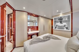 95 Raised Pilothouse 76 95' Azimut-45