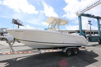 - 6 8_2017 26ft Robalo R260
