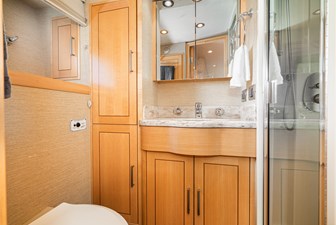 Nauti N Nice 82 