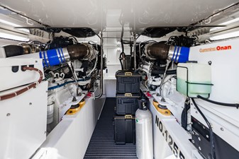 Farther & Sun 78 Engine Room