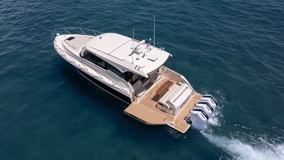 Lorax 27 2024 Tiara Yachts 48 LE