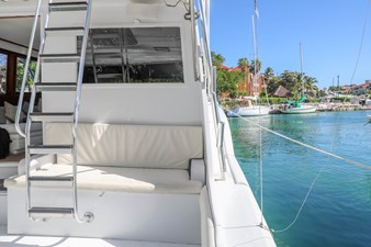 1979 HATTERAS 53 @ Cancun 14 