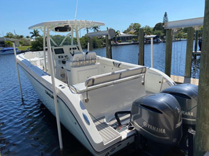 2015 Century 3200 Center Console 54 55