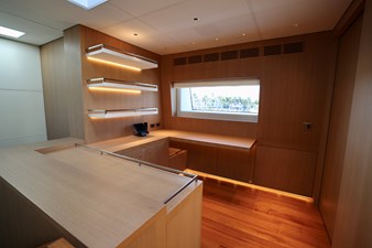 FRANKLIE 25 ROSSINAVI OWNERS OFFICE