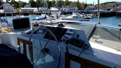 His and Hers 13 14__1988 53ft Defever 53 POC HIS AND HERS