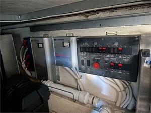 36' Carver 2003 360 Sport Sedan 23 