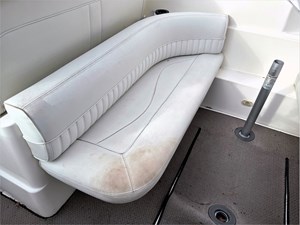 2003 Cruisers 3075 Express 38 