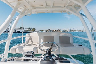 Boston Whaler 420 Outrage 46 