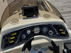 02 Bennington 257L Pontoon NLSQ 14 
