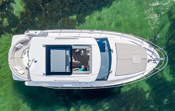 SPIRIT 31 HT INBOARD 8 