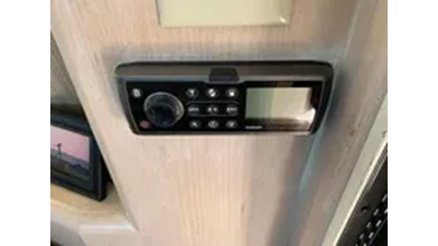 1991 Hatteras 40 Motor Yacht 21 