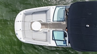 Sea Ray SDX 270 Outboard 13 14