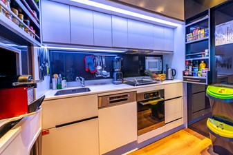 MANATEA 14 Galley