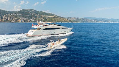 Champagne and caviar 1 