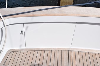 PT 73  14 Cockpit Aft-Transom Door