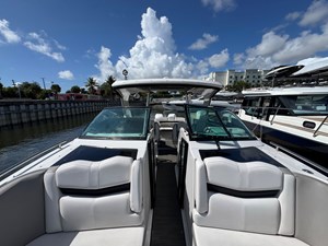 Four Winns H350 28 