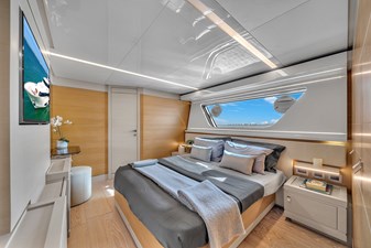 2015 Custom Line Navetta 28 72 92' Ferretti Custom Yacht _D'Vinci_-33