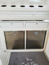 Her Salt Bouys 23 refrigerator