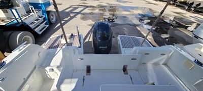 JEANNEAU MF 795 20 Cockpit