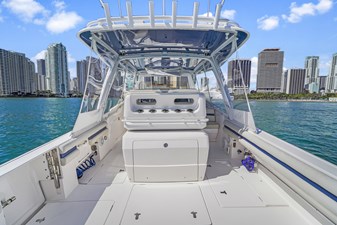 Intrepid 407 Cuddy 38 40' Intrepid-7
