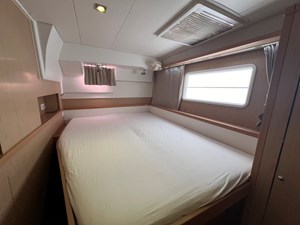 Gracefully 18 2013 Lagoon 400 S2 For Por Cabin