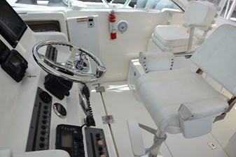 RAHITI 12 Tiltable Wheel Helm  
