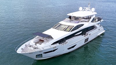 95 Raised Pilothouse 19 95' Azimut _ Drone-20