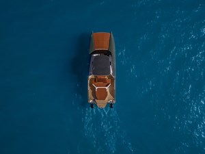 Dr. No 7 HUTTER YACHTS DR. NO POWER CATAMARAN FOR SALE 