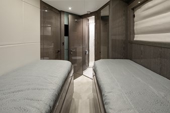 SUNSEEKER 75 YACHT 46 