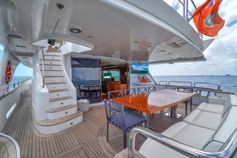Azimut Grande 105 16 105' Azimut-2